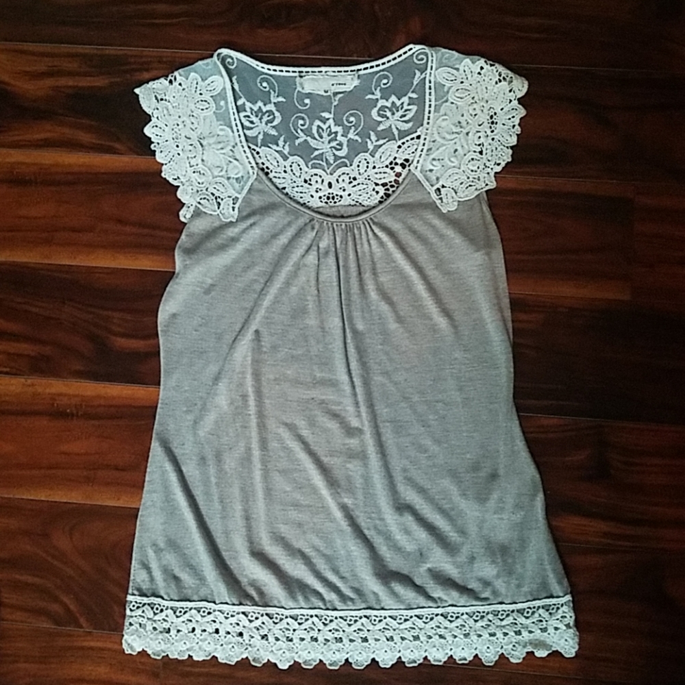 Modcloth lace cream and tan top